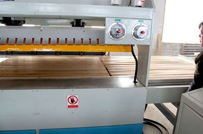 木工機(jī)械 高頻拼板機(jī)(圖)